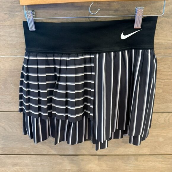 Nike Womens Tennis Skirt Small - Picture 2 of 5